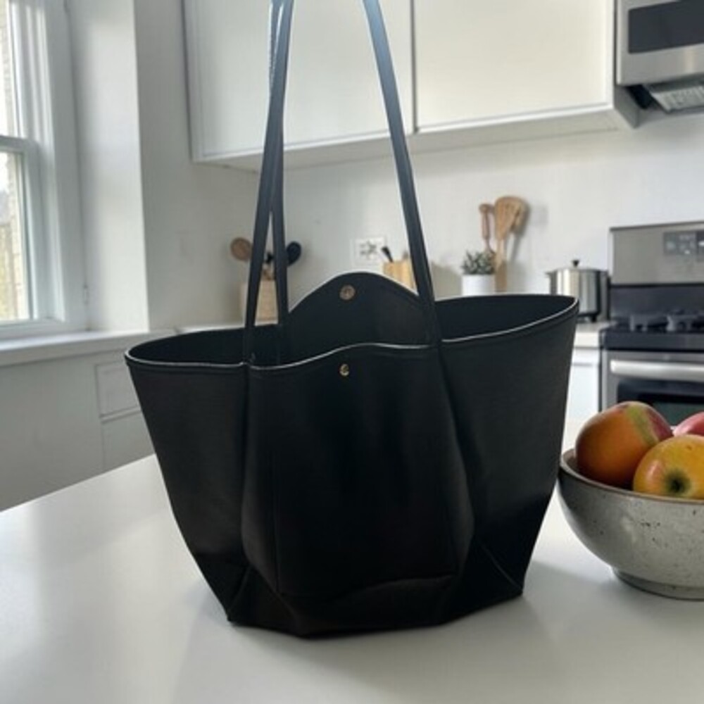 Hoxis Black Solid Tote Handbag Open Top Double Handles Logo w/ Brand Card - Picture 2 of 7